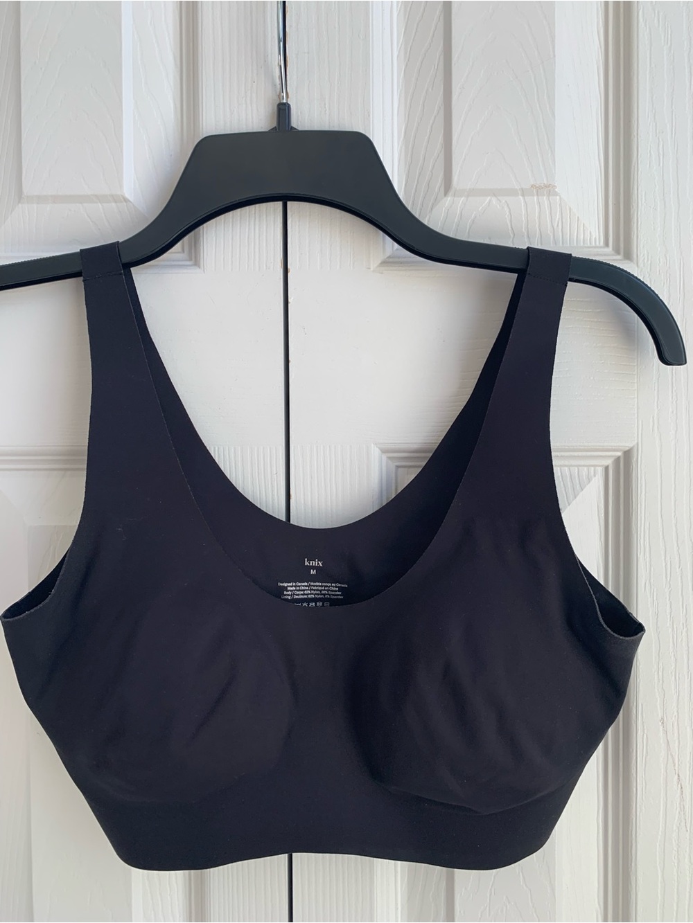 knix Black Seamless Support Bra with Wide Straps ( SZ M)